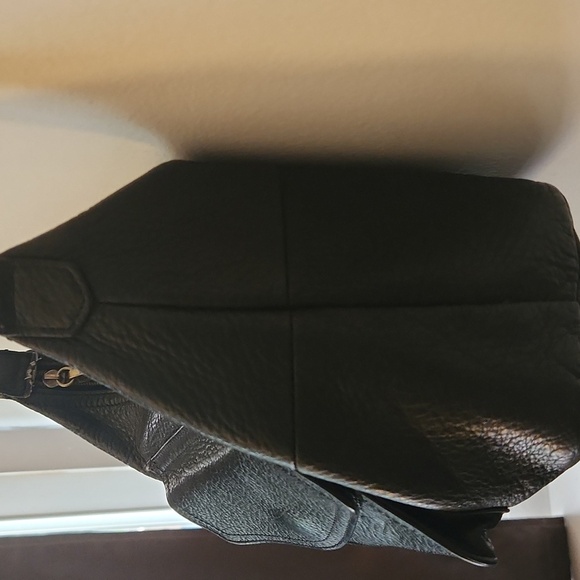 VINTAGE FOSSIL BLACK PEBBLED LEATHER SHOULDER BAG WITH FRONT POCKET - Picture 7 of 13